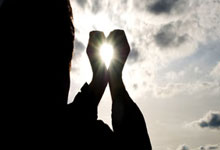 盖恩队在一场激动人心的比赛中打败对手赢得胜利